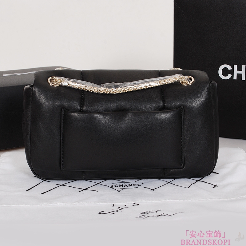 新品 シャネル スーパーコピ ラムスキン チェーンバッグ A61014_B