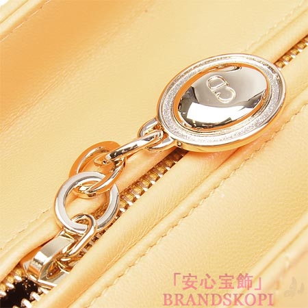 クリスチャンディオール/Christian Dior/ ロゴチャーム付きハンドバッグ(２ＷＡＹ仕様)/LADY DIOR レディディオール /アンバーcal44550 m268