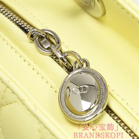 クリスチャンディオール/Christian Dior/ ロゴチャーム付きハンドバッグ(2WAY仕様)/LADY DIOR レディディオール /Jaune pale cal44551 m222
