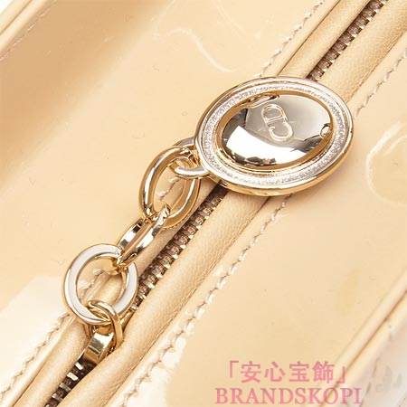クリスチャンディオール/Christian Dior/ ロゴチャーム付きハンドバッグ(２ＷＡＹ仕様)/LADY DIOR レディディオール /ナチュラルvrb44550 m111